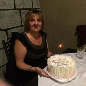 Meet your Posher, Debbie